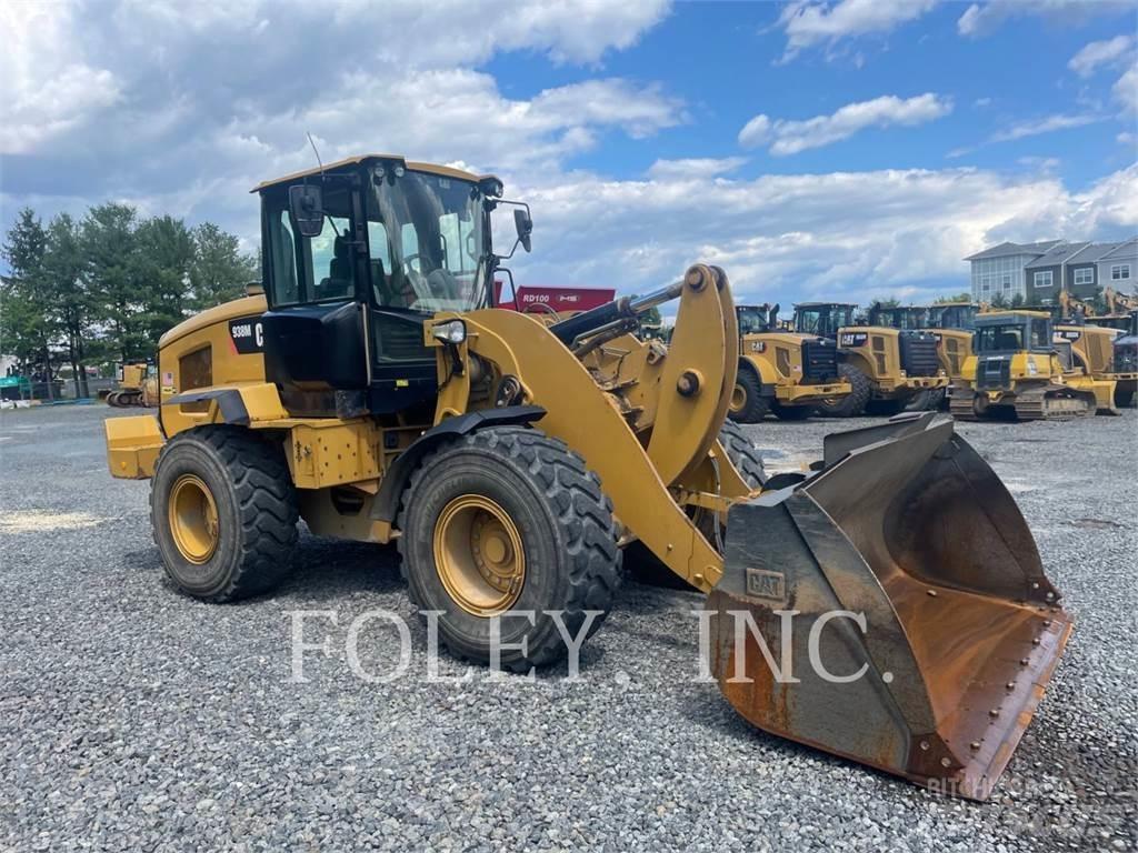 CAT 938M Incarcator pe pneuri