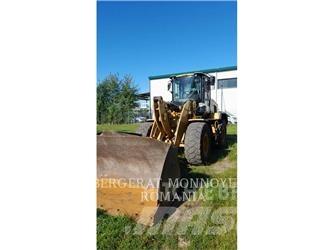 CAT 938M Incarcator pe pneuri