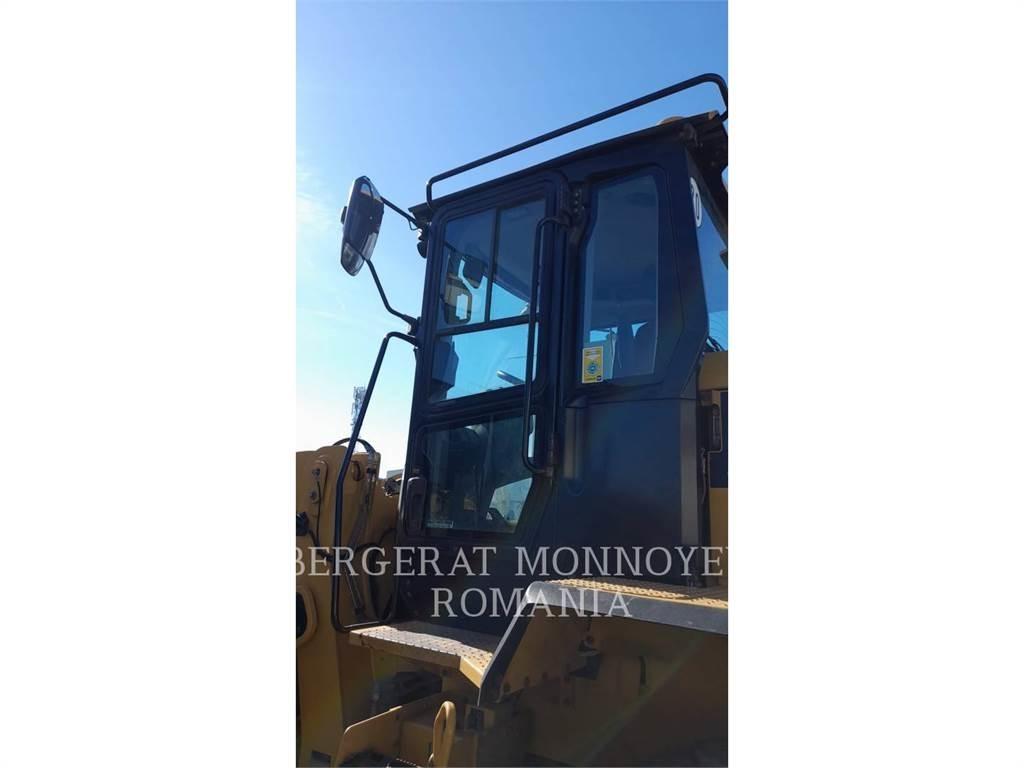 CAT 938M Incarcator pe pneuri