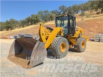 CAT 938M Incarcator pe pneuri
