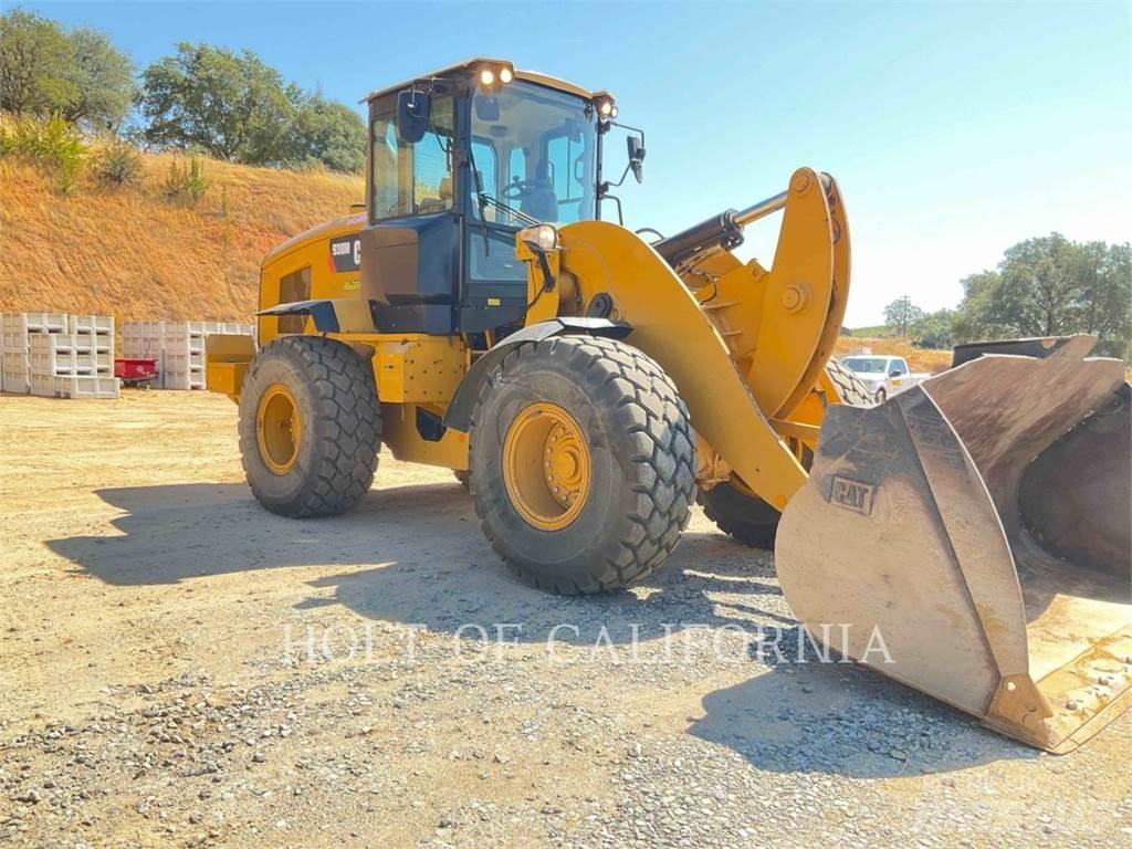 CAT 938M Incarcator pe pneuri