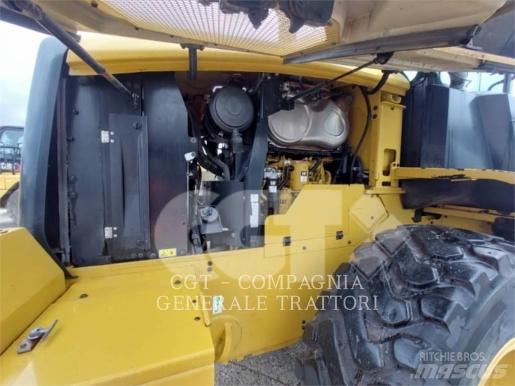 CAT 938M Incarcator pe pneuri