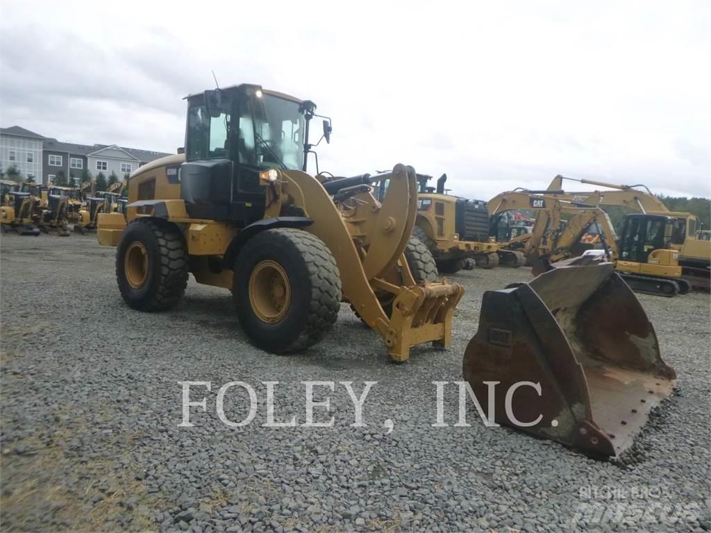CAT 938M Incarcator pe pneuri