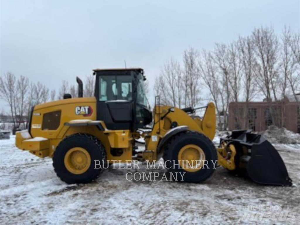 CAT 938M Incarcator pe pneuri