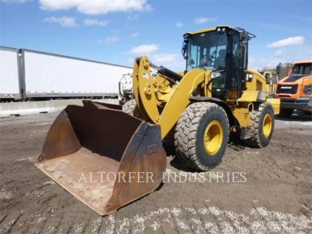 CAT 938M Incarcator pe pneuri