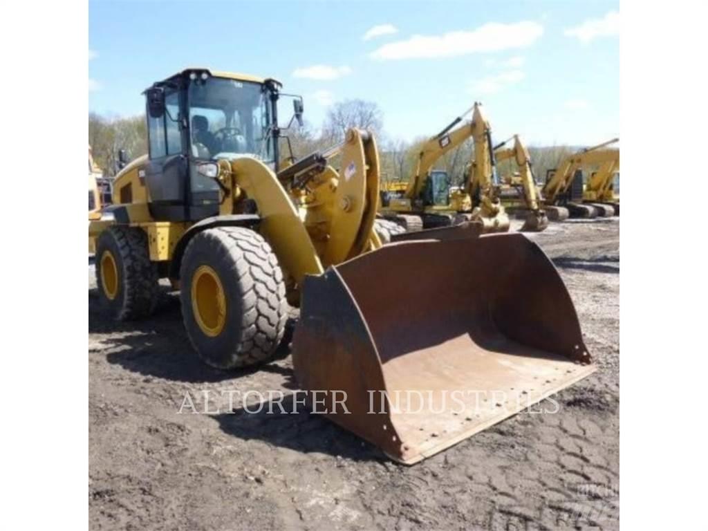 CAT 938M Incarcator pe pneuri