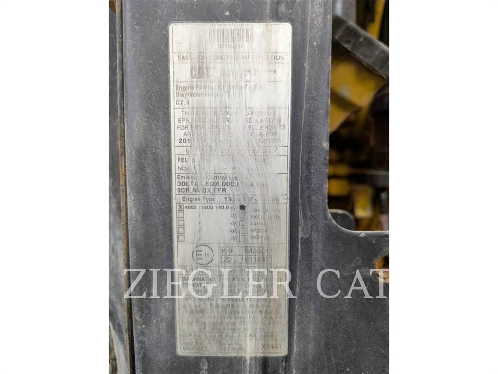 CAT 938M Incarcator pe pneuri