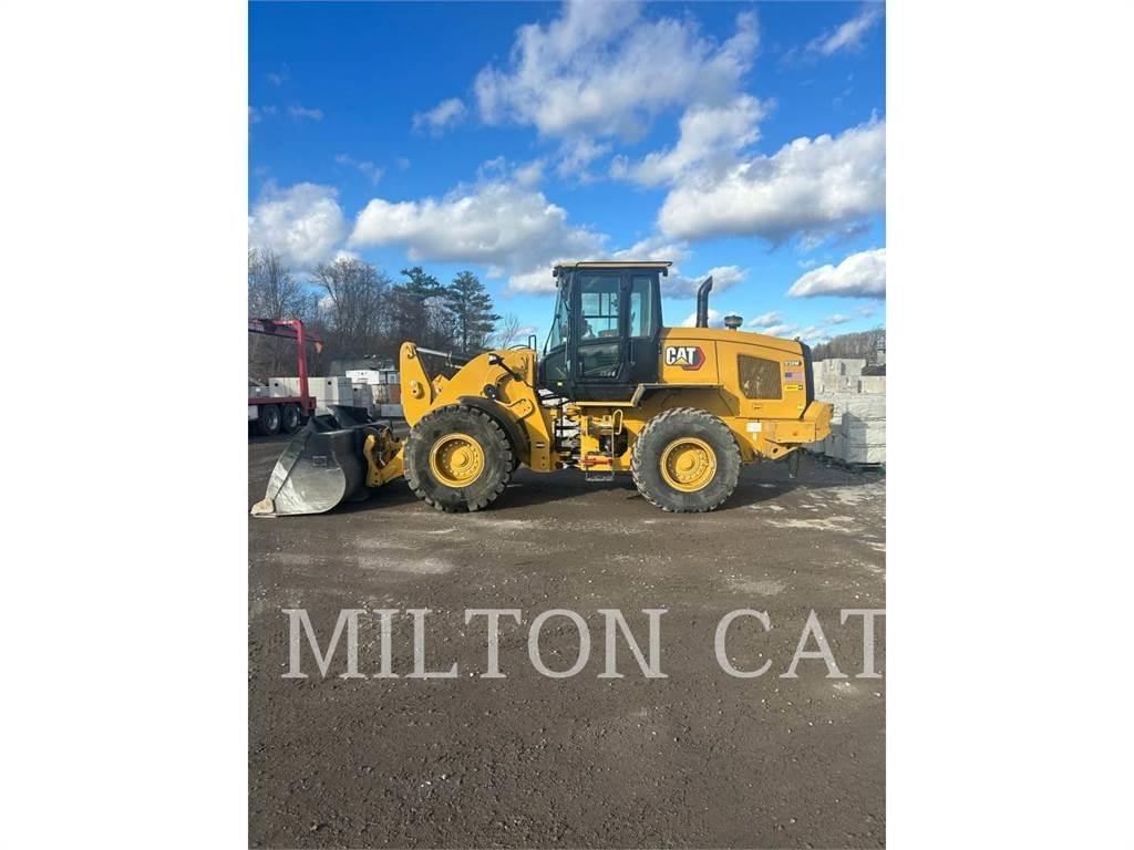 CAT 938M Incarcator pe pneuri