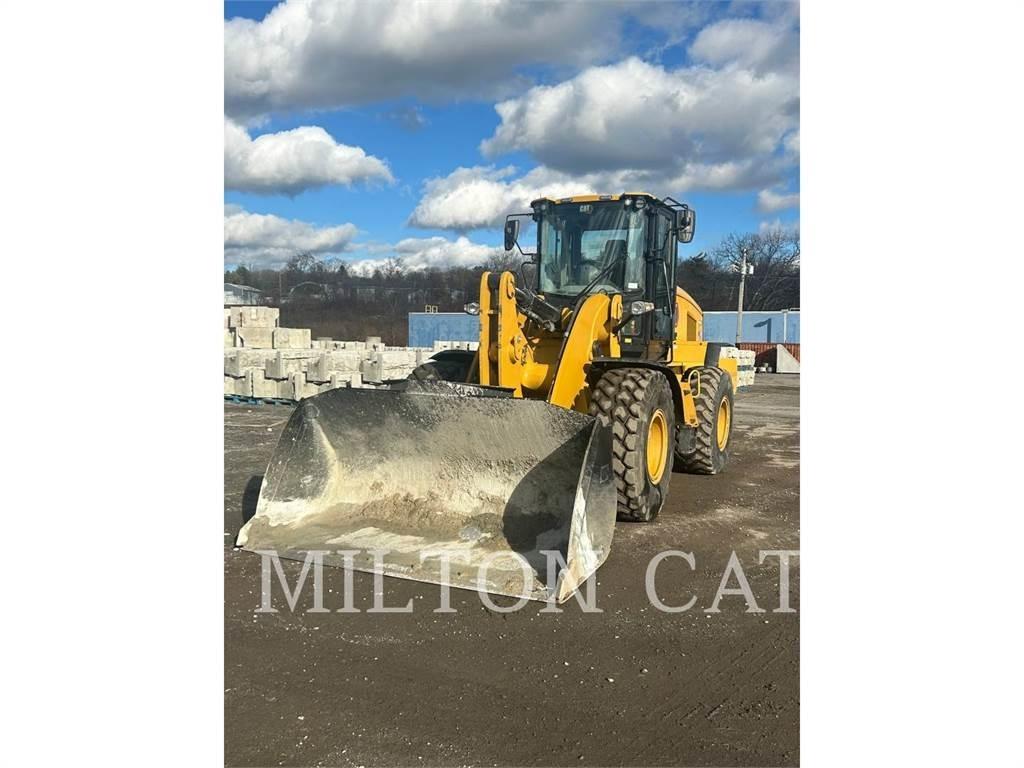 CAT 938M Incarcator pe pneuri