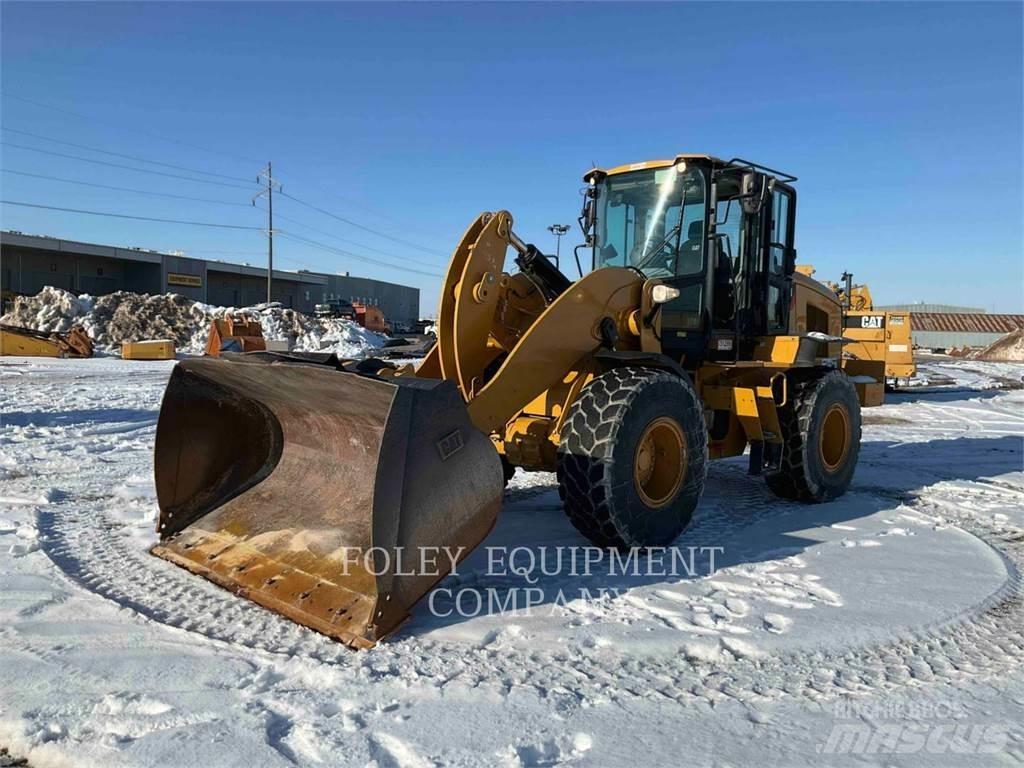 CAT 938M Incarcator pe pneuri