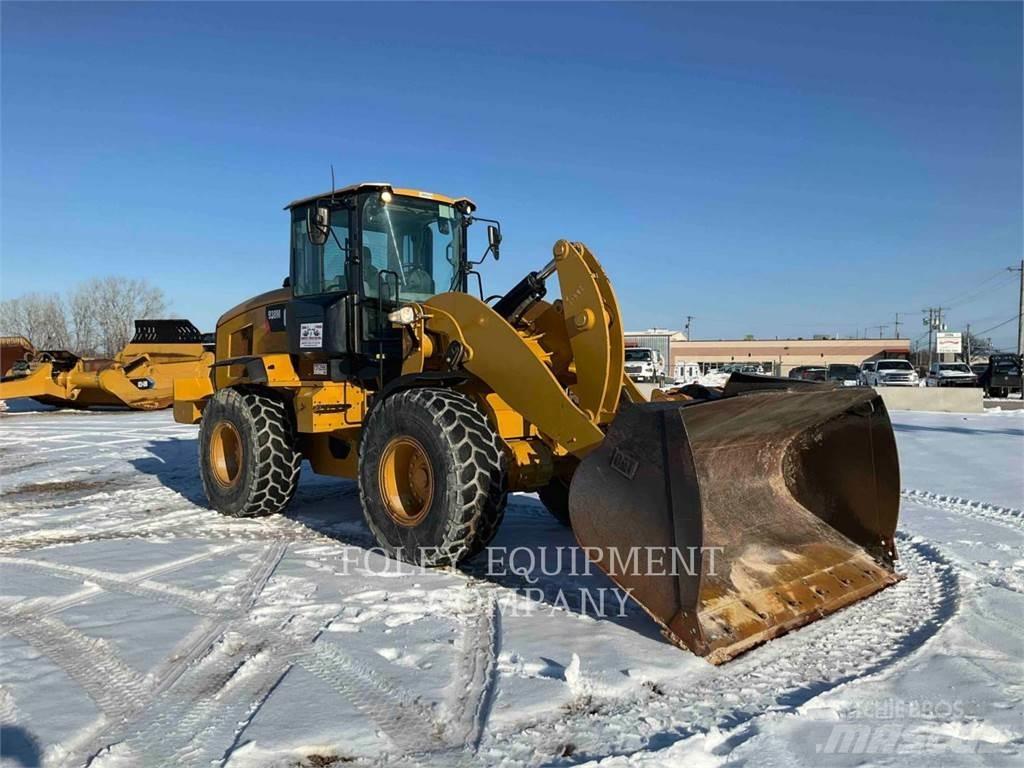 CAT 938M Incarcator pe pneuri