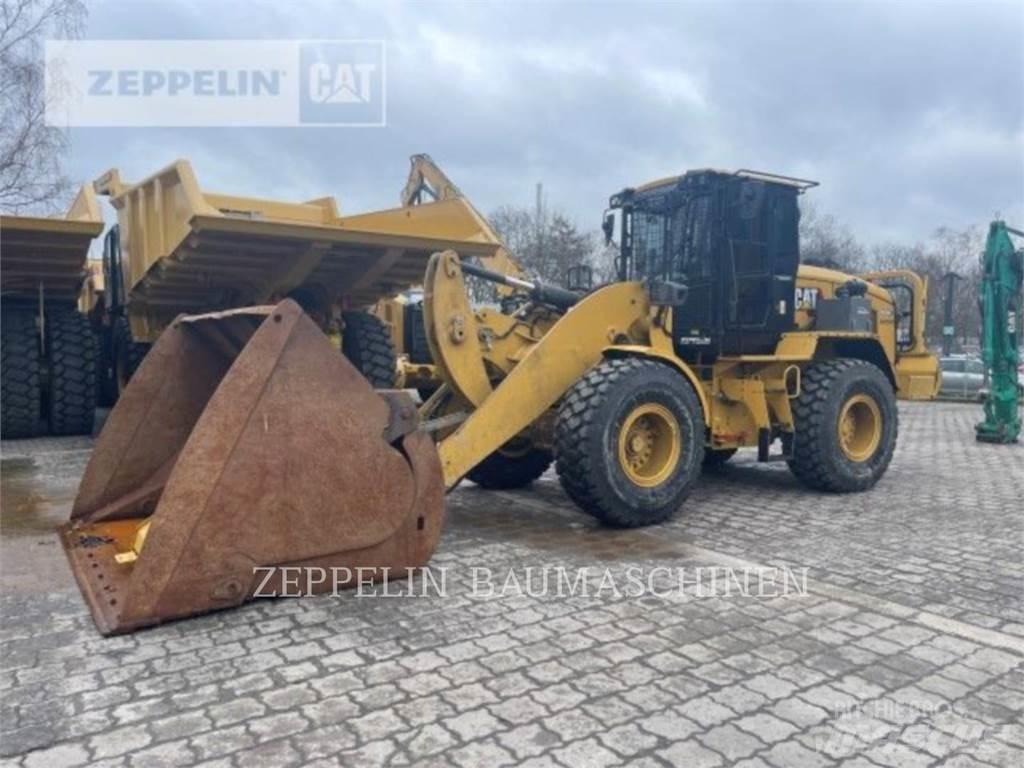 CAT 938M Incarcator pe pneuri