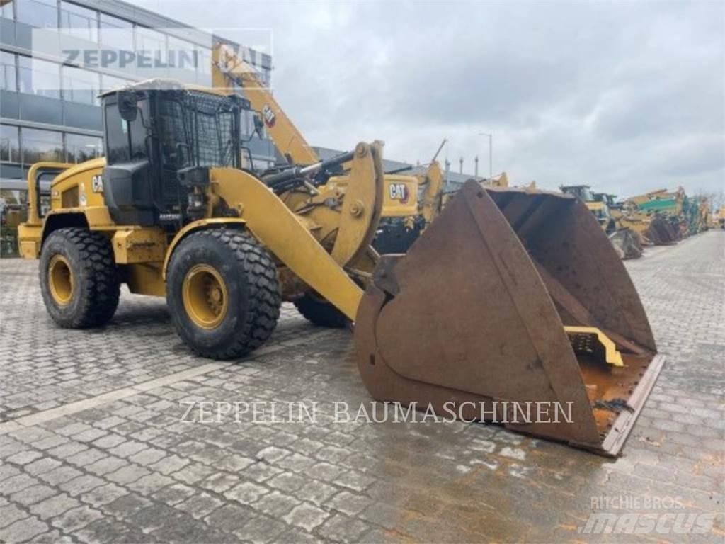 CAT 938M Incarcator pe pneuri