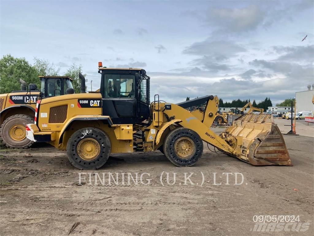CAT 938M Incarcator pe pneuri