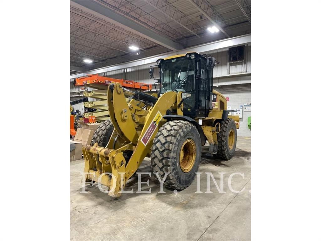 CAT 938M Incarcator pe pneuri