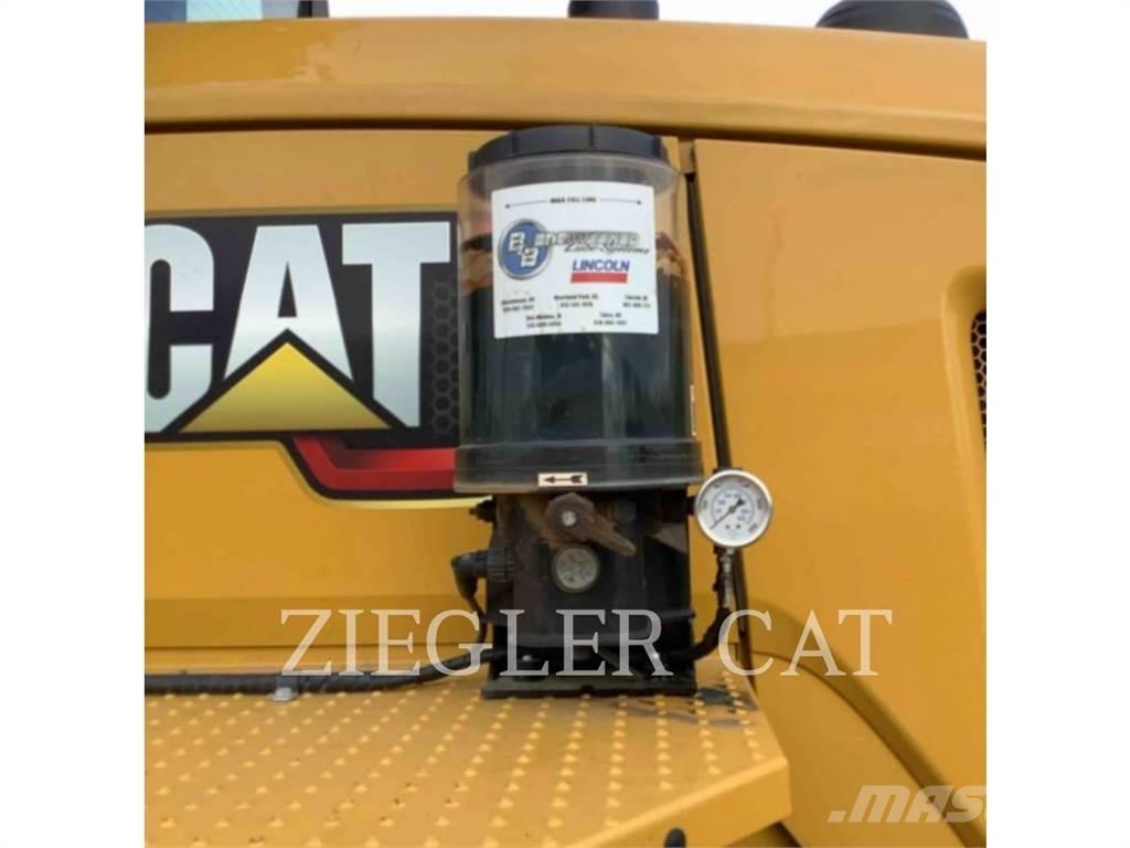 CAT 938M Incarcator pe pneuri