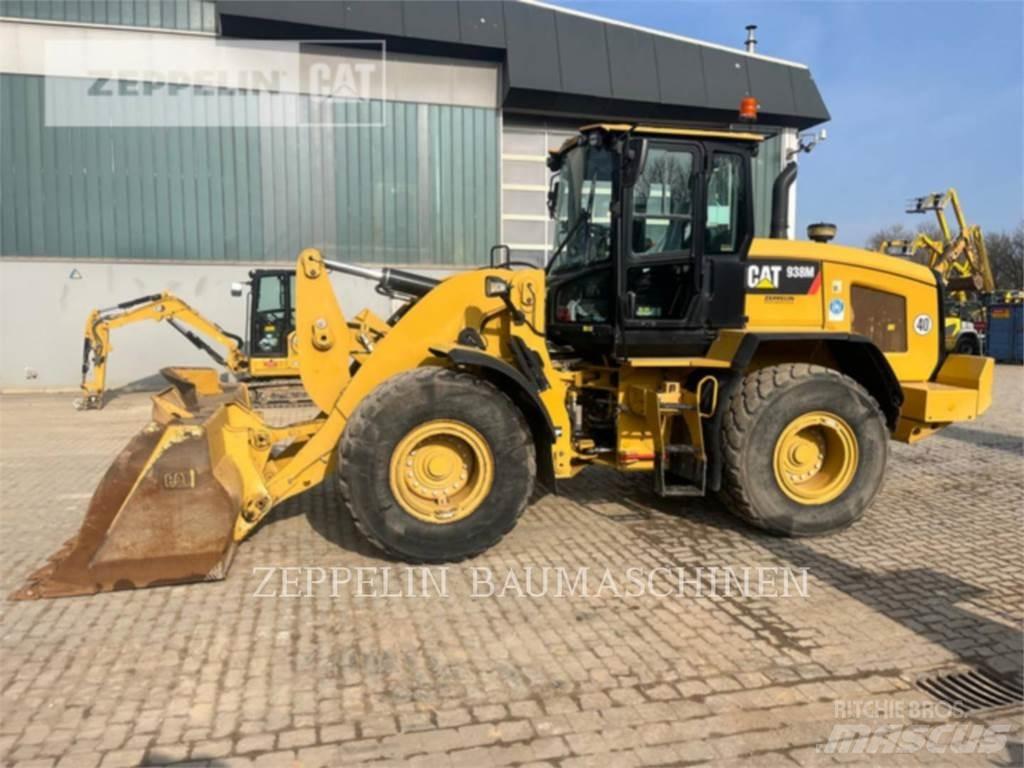CAT 938M Incarcator pe pneuri