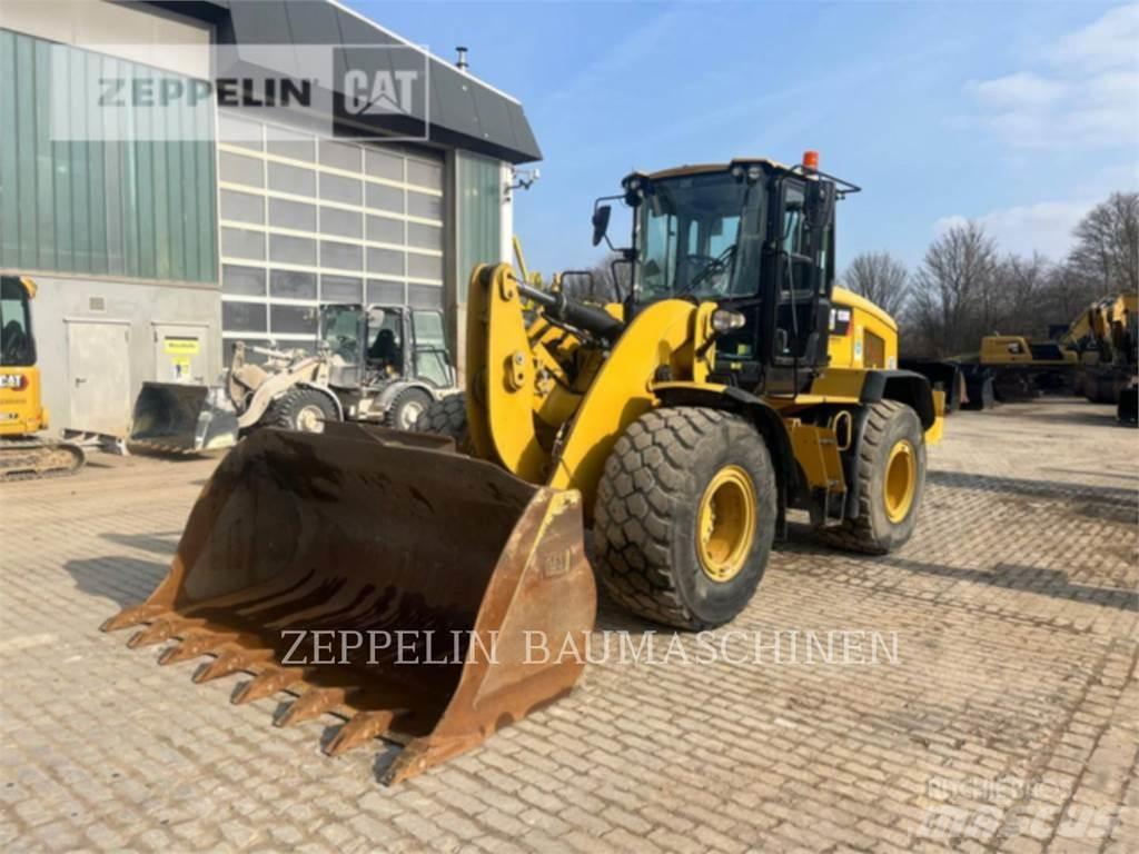 CAT 938M Incarcator pe pneuri