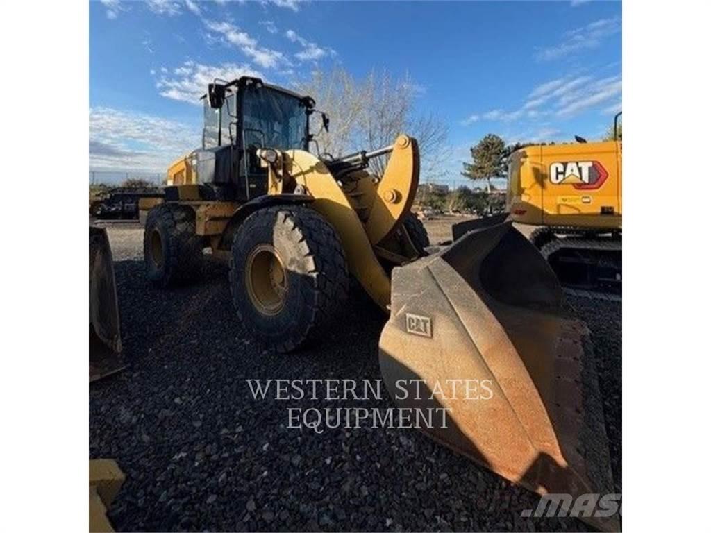 CAT 938M Incarcator pe pneuri
