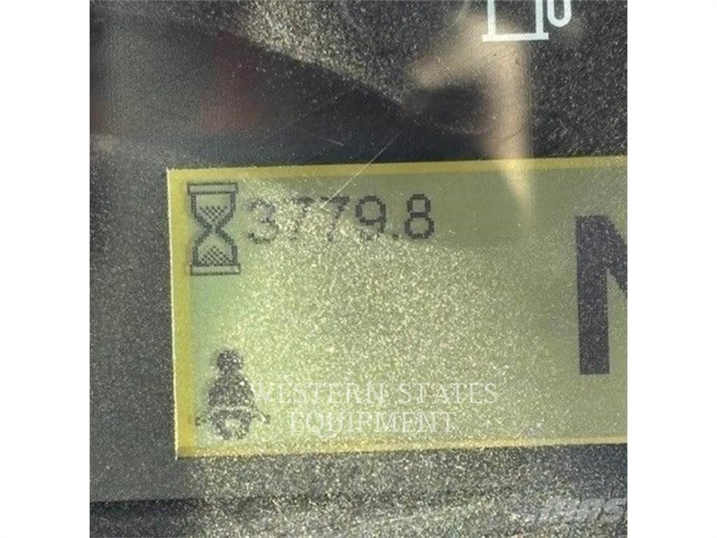 CAT 938M Incarcator pe pneuri