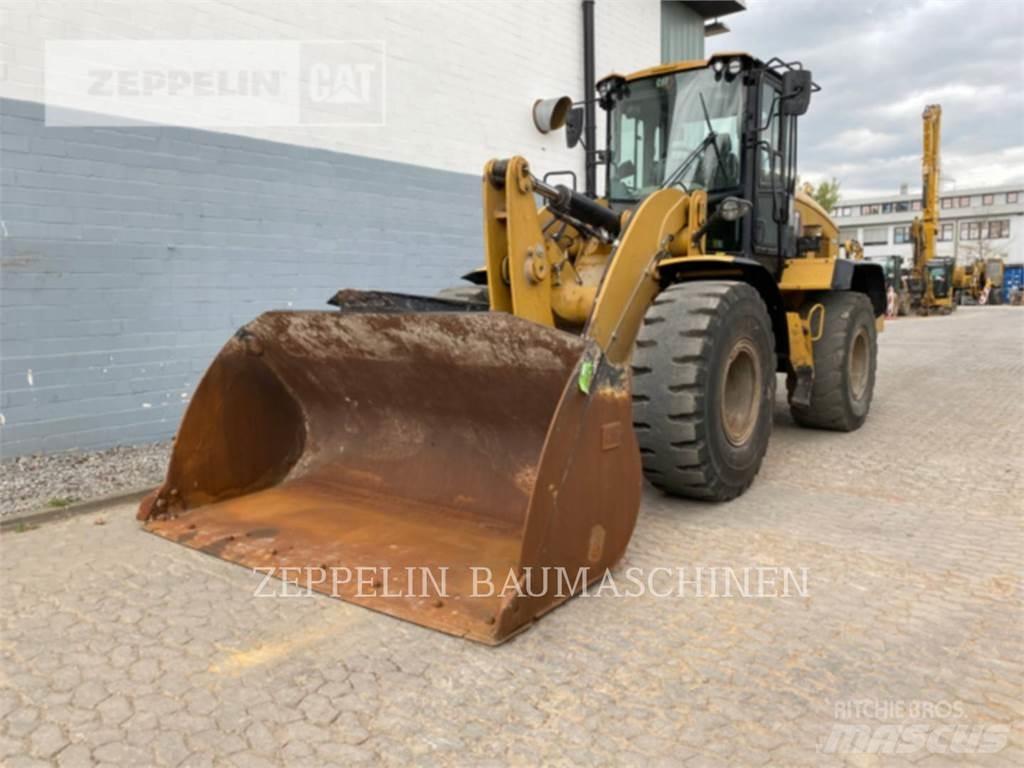 CAT 938M Incarcator pe pneuri