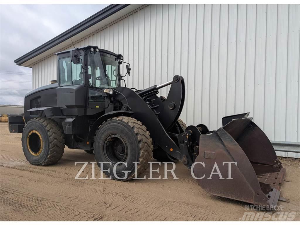 CAT 938M Incarcator pe pneuri