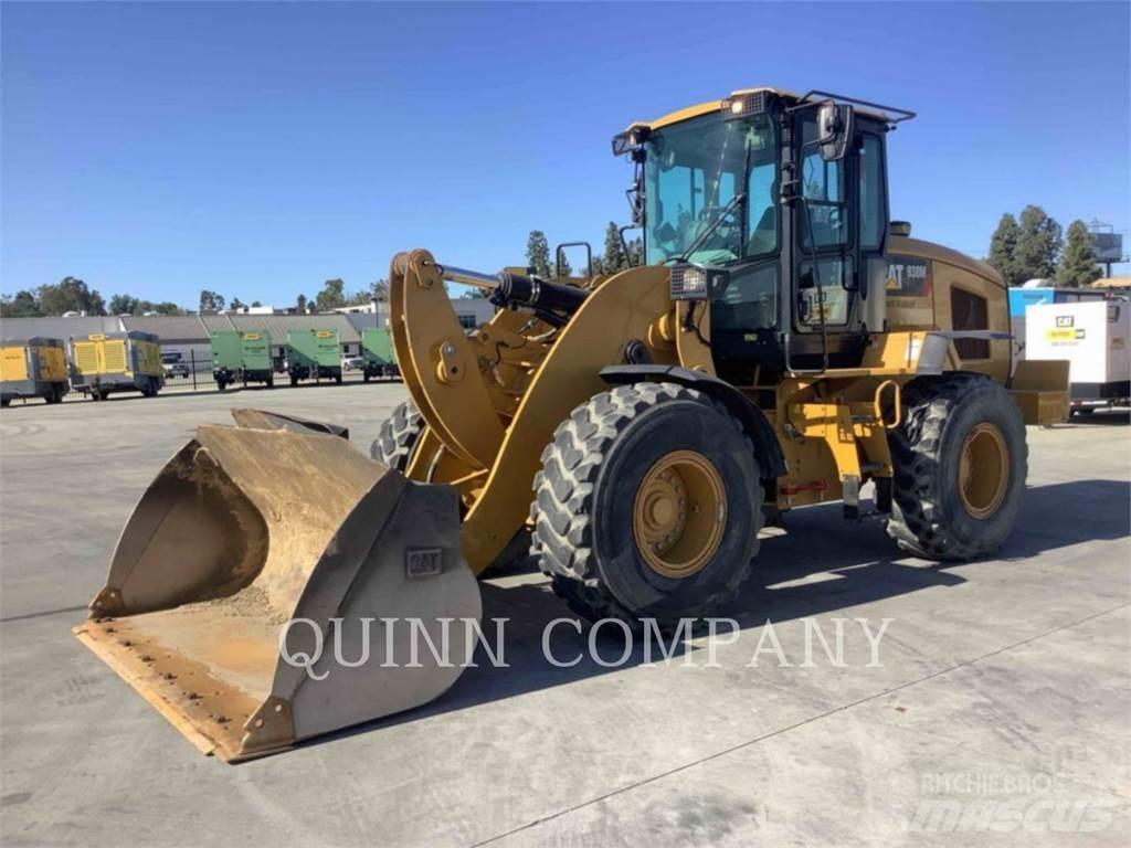 CAT 938M Incarcator pe pneuri