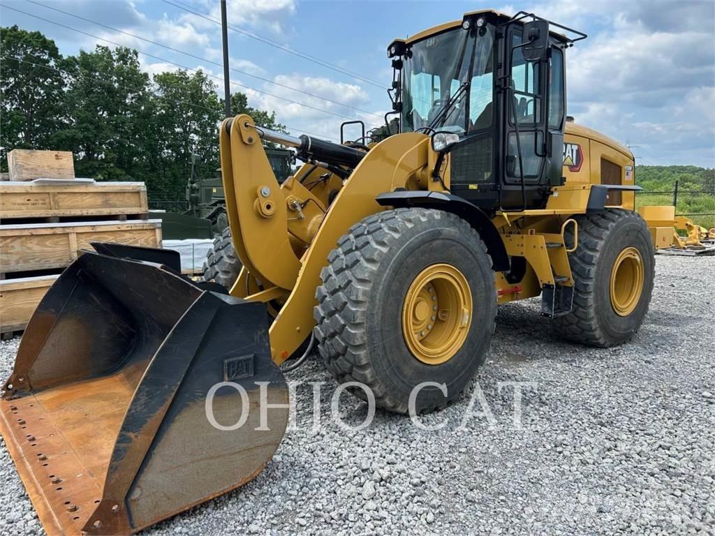 CAT 938M Incarcator pe pneuri