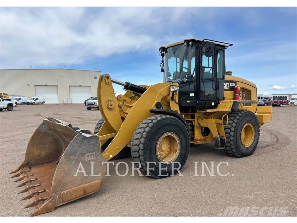 CAT 938M Incarcator pe pneuri
