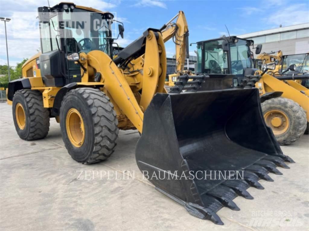 CAT 938M Incarcator pe pneuri
