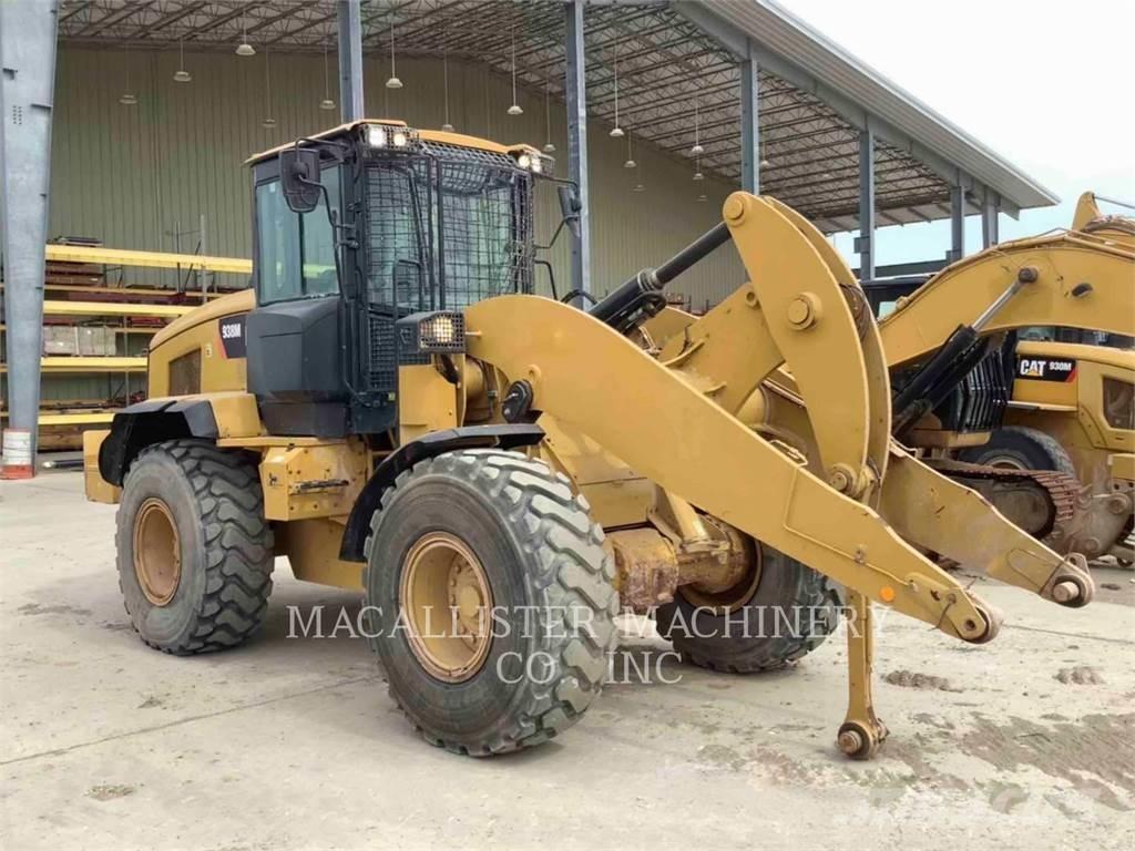 CAT 938M Incarcator pe pneuri