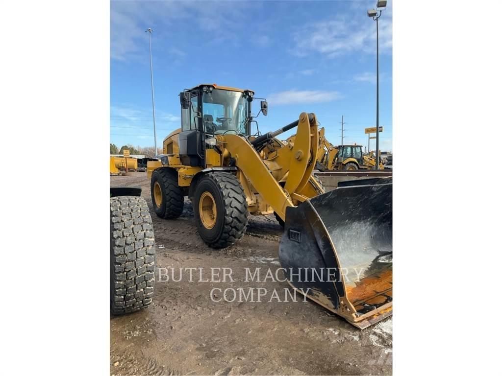CAT 938M Incarcator pe pneuri