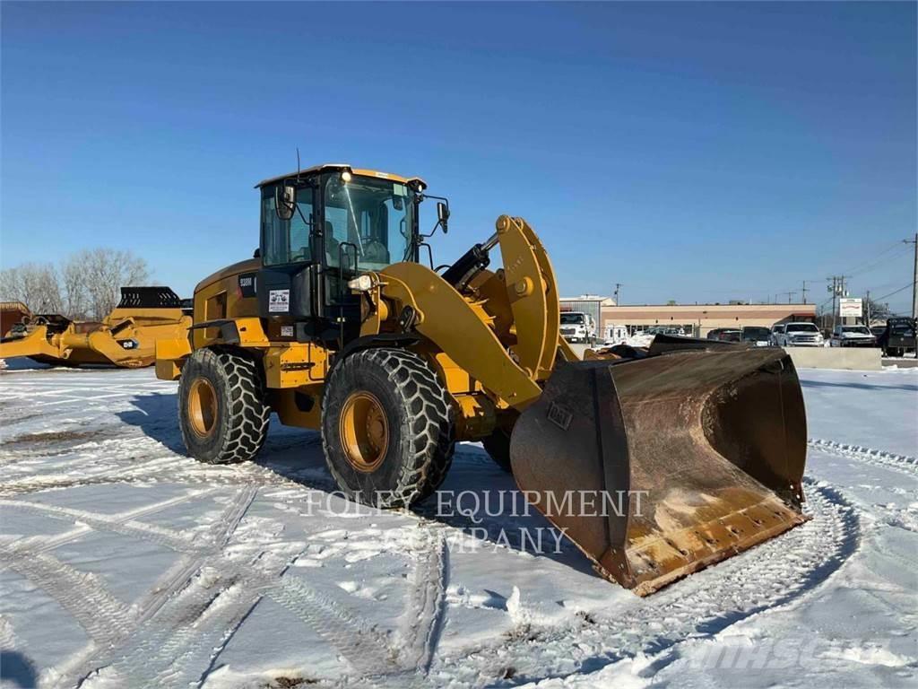 CAT 938M Incarcator pe pneuri