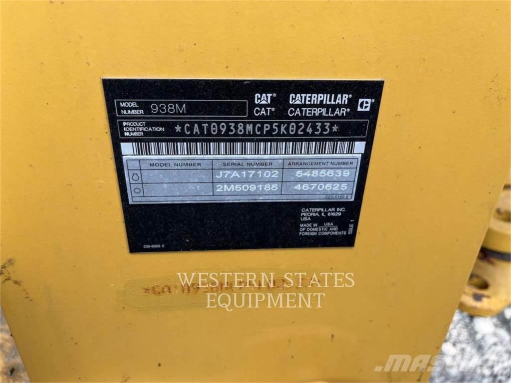 CAT 938M Incarcator pe pneuri