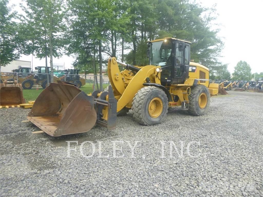 CAT 938M Incarcator pe pneuri