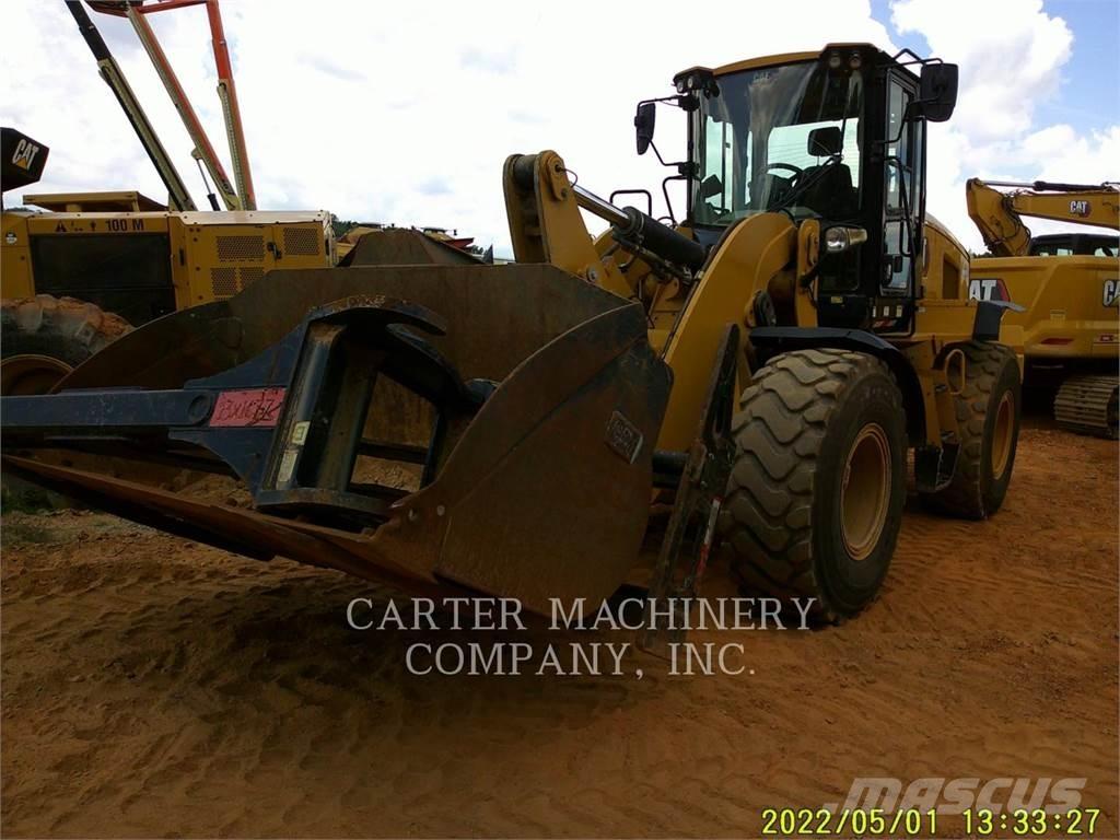 CAT 938M Incarcator pe pneuri