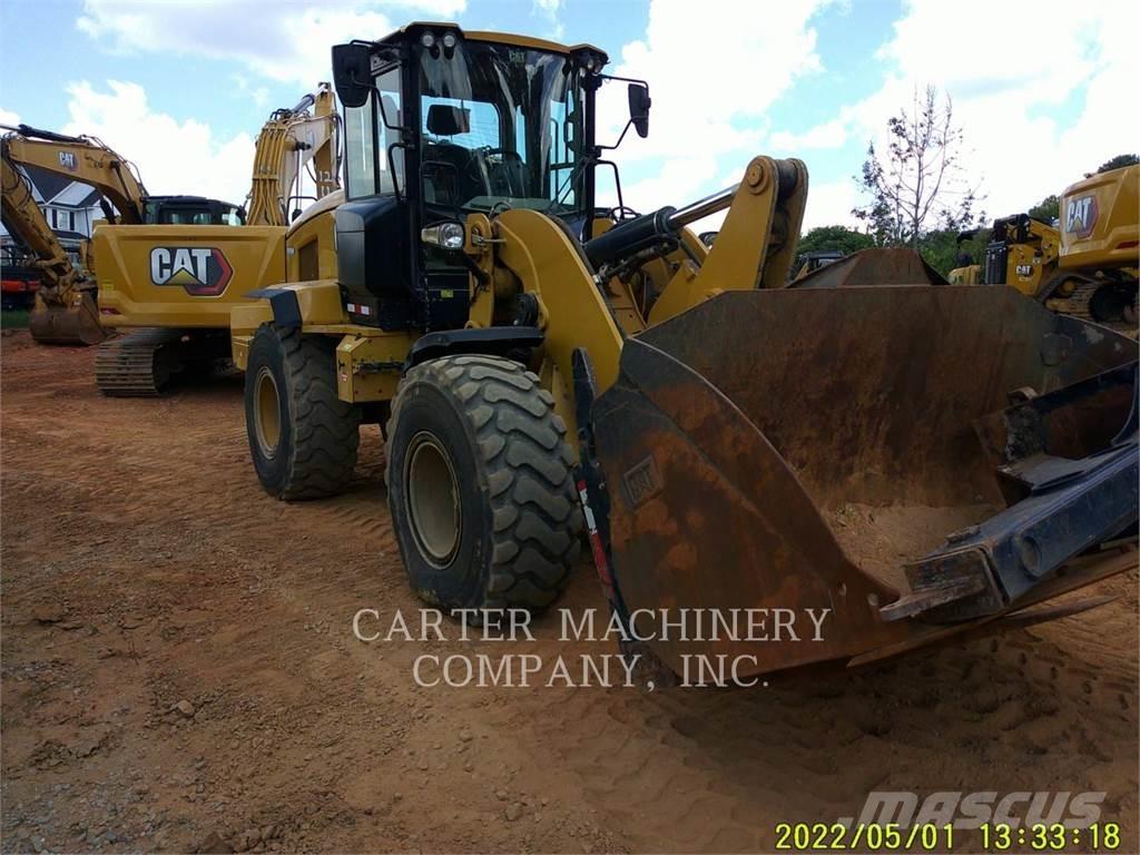 CAT 938M Incarcator pe pneuri