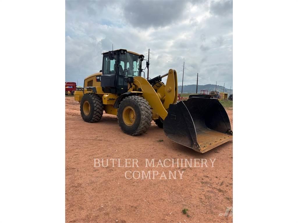 CAT 938M Incarcator pe pneuri