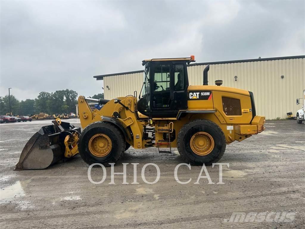 CAT 938M Incarcator pe pneuri