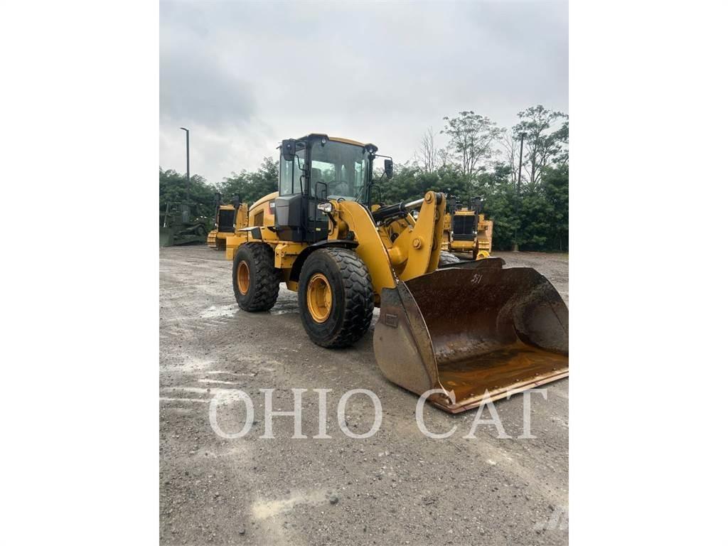 CAT 938M Incarcator pe pneuri