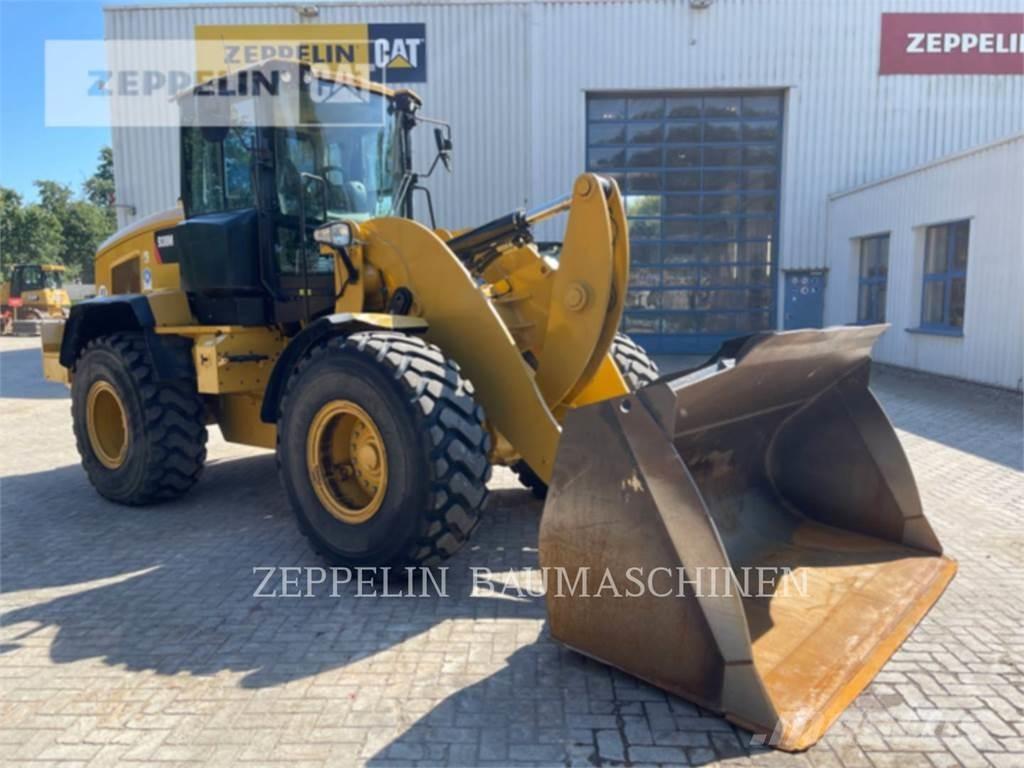 CAT 938M Incarcator pe pneuri