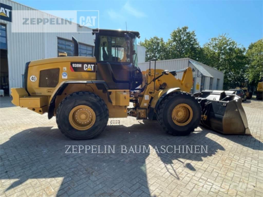 CAT 938M Incarcator pe pneuri