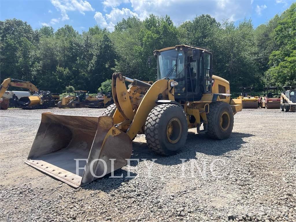 CAT 938M Incarcator pe pneuri