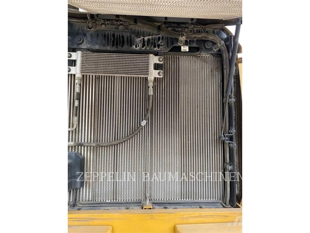 CAT 938M Incarcator pe pneuri