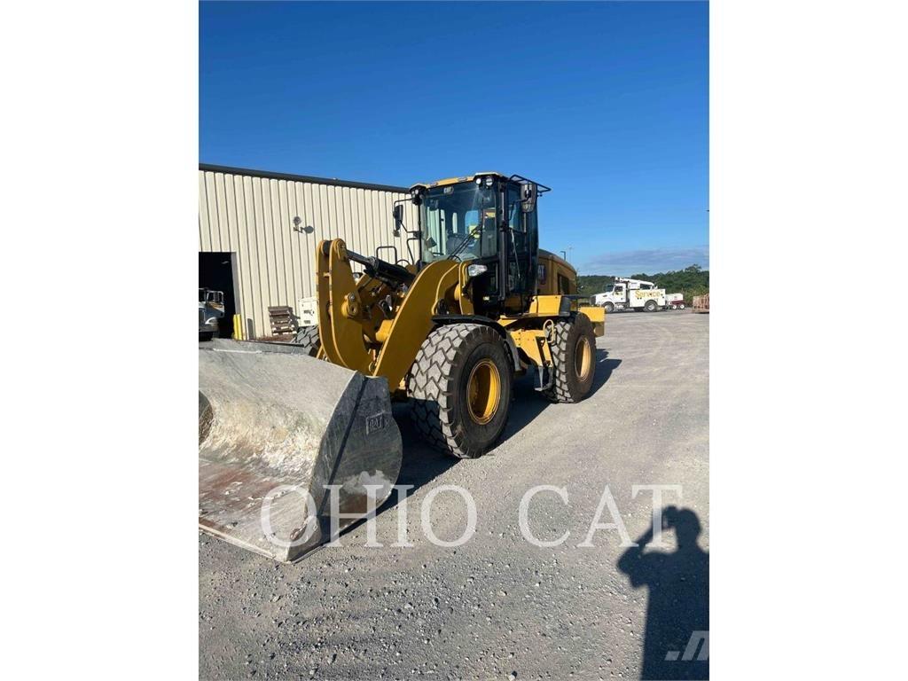 CAT 938M Incarcator pe pneuri