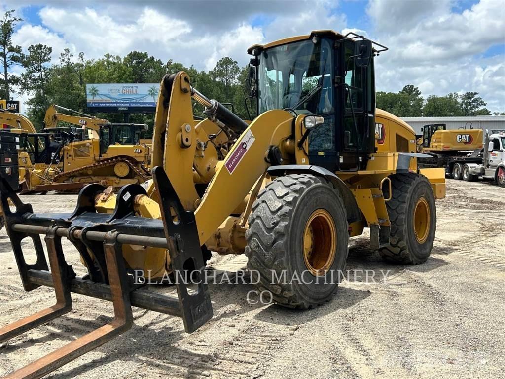 CAT 938M Incarcator pe pneuri