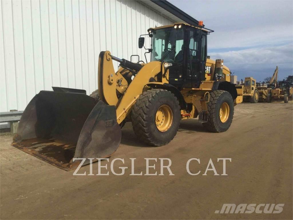 CAT 938M Incarcator pe pneuri