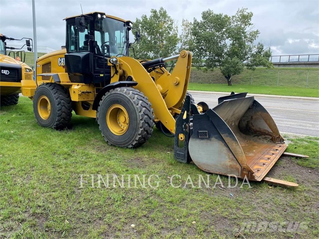 CAT 938M Incarcator pe pneuri