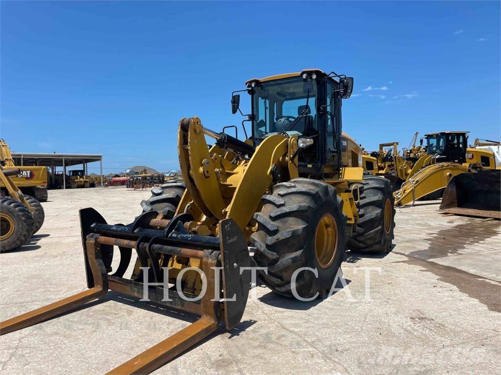 CAT 938M Incarcator pe pneuri