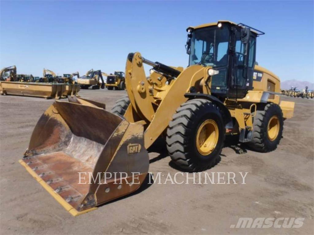 CAT 938M Incarcator pe pneuri